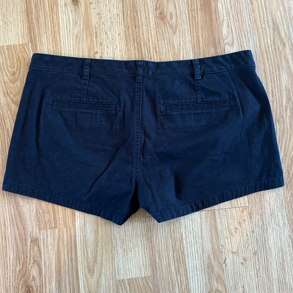 Express Black Women's Shorts - Picture 5 of 8